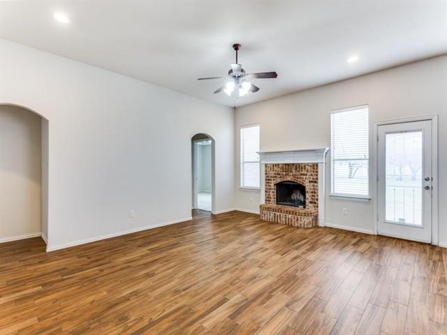 Building Photo - 8325 Estandarte Ct