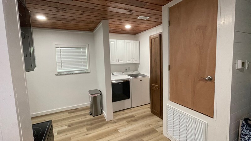 Building Photo - 1126 Seydler St