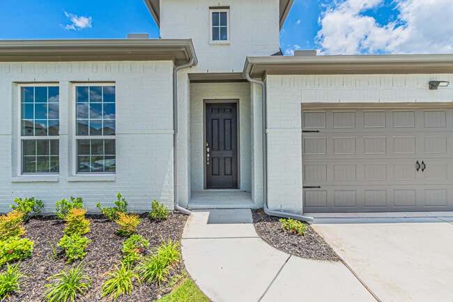 Building Photo - 316 Amenduni Ln