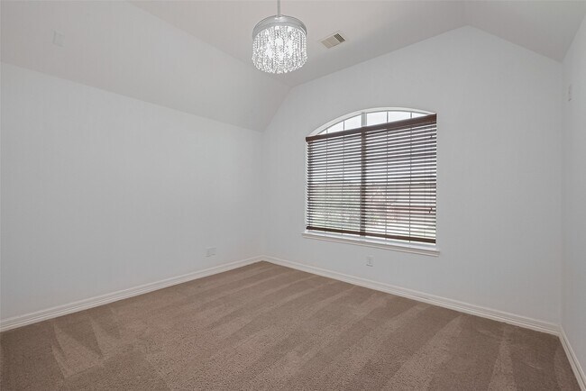 Building Photo - 25218 Auburn Bend Dr