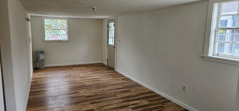 Building Photo - 1613 Edgemore Rd