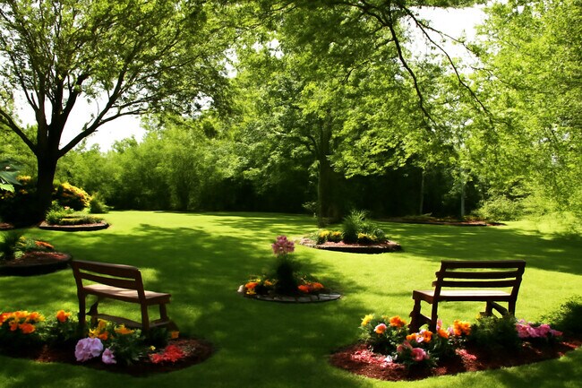 Building Photo - 44 Kingston Dr