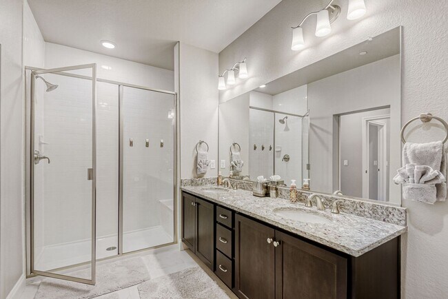 Building Photo - Contemporary Parker Condo | Pool, Trails & City Access