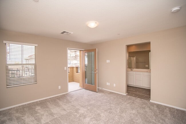 Building Photo - COMING SOON!! GorgeousTownhome in Summerlin