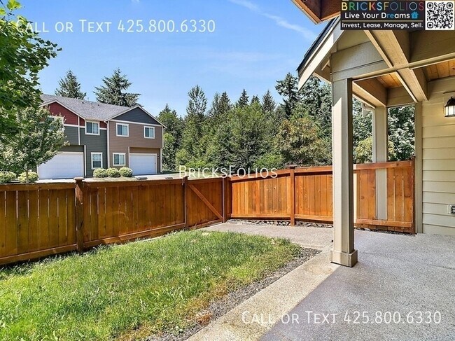 Building Photo - Discover Your Dream Townhome in Olympia - ...