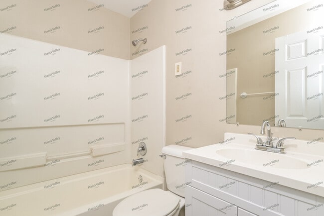 Building Photo - 7335 Landi Ct