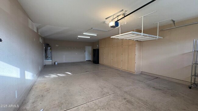 Building Photo - 15165 N 143rd Ave