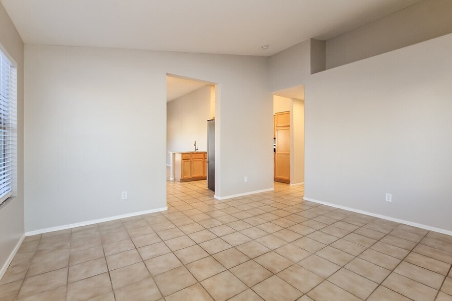 Building Photo - 14909 W Watson Cir