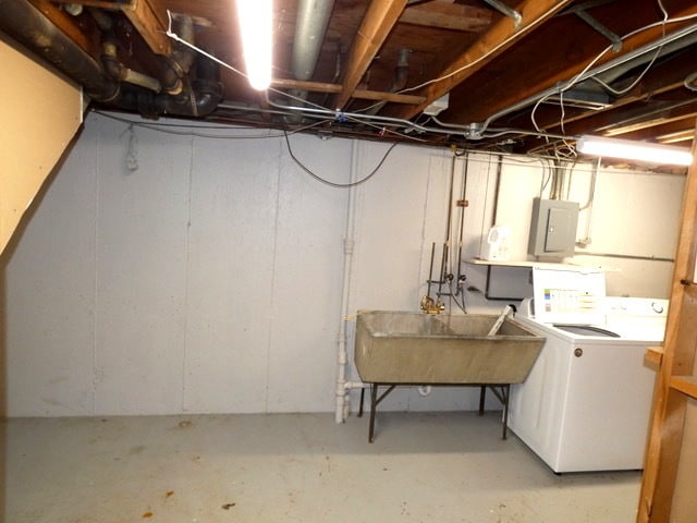 Building Photo - 1156 Myrtle Ln
