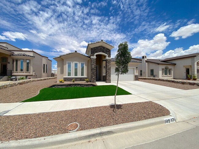 Primary Photo - East El Paso 4bed/3bath Refrig A/C