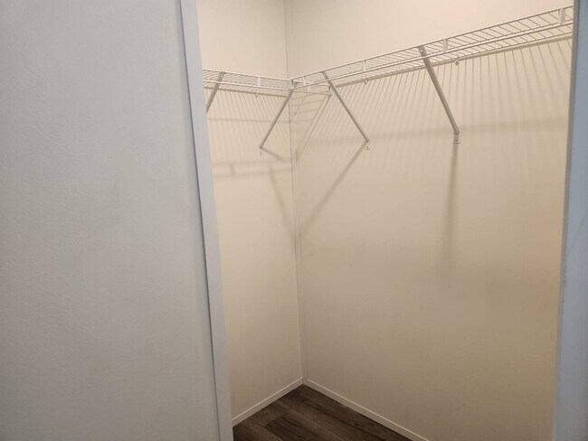 Building Photo - 2900 N Apperson Way