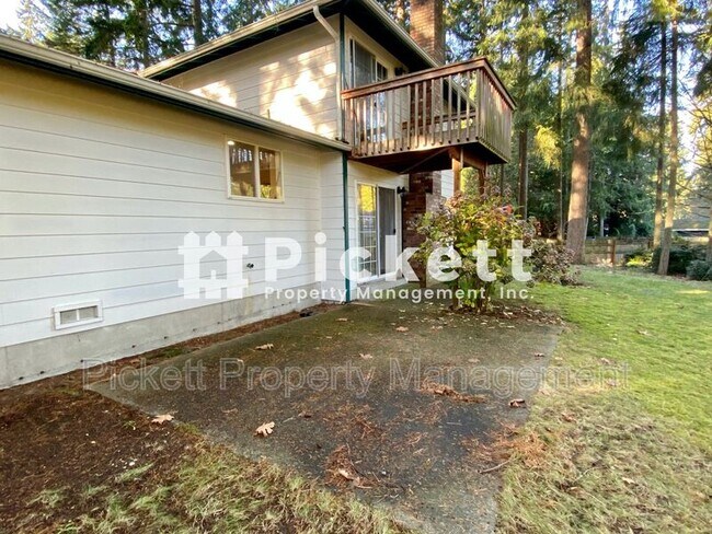 Building Photo - 7293 Pheasant Cir NE
