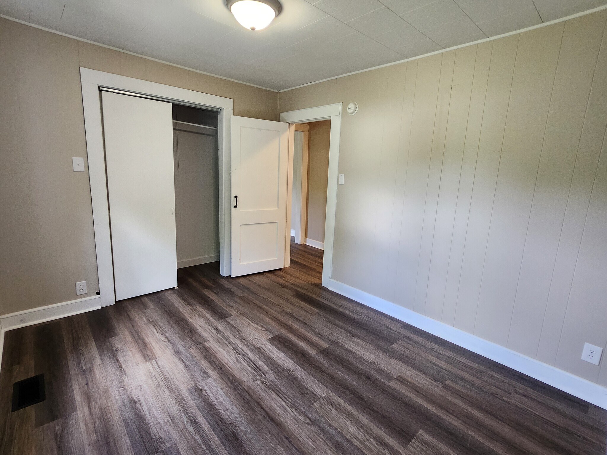 Building Photo - 2511 Watauga Rd