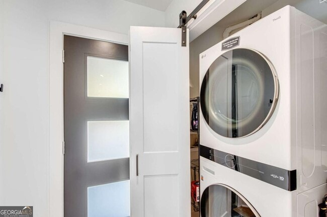 Building Photo - 775 Bradford St NW