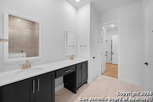 Building Photo - 20675 Huebner Rd