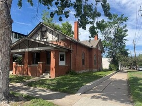 Building Photo - 1803 S Washington St