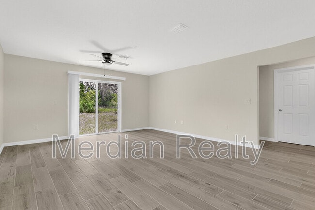 Building Photo - 2303 Fox Hollow Dr
