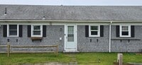 Building Photo - Charming 3BR First-Floor Condo – Walk to B...