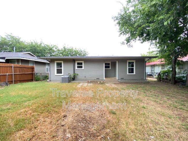 Building Photo - 3032 Marys Ln