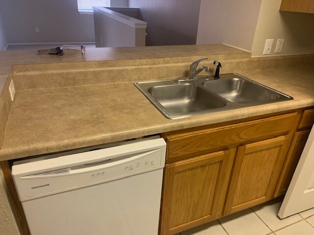 Building Photo - 4850 51st St W