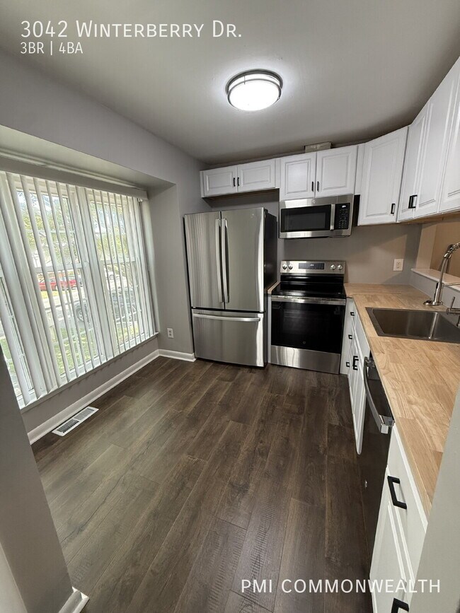 Building Photo - 3042 Winterberry Dr