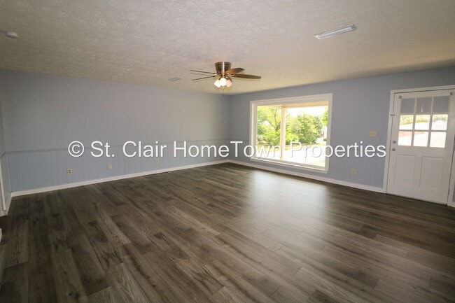 Building Photo - Duplex Downtown Pell City