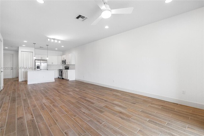 Building Photo - 14828 Golden Jax Ln