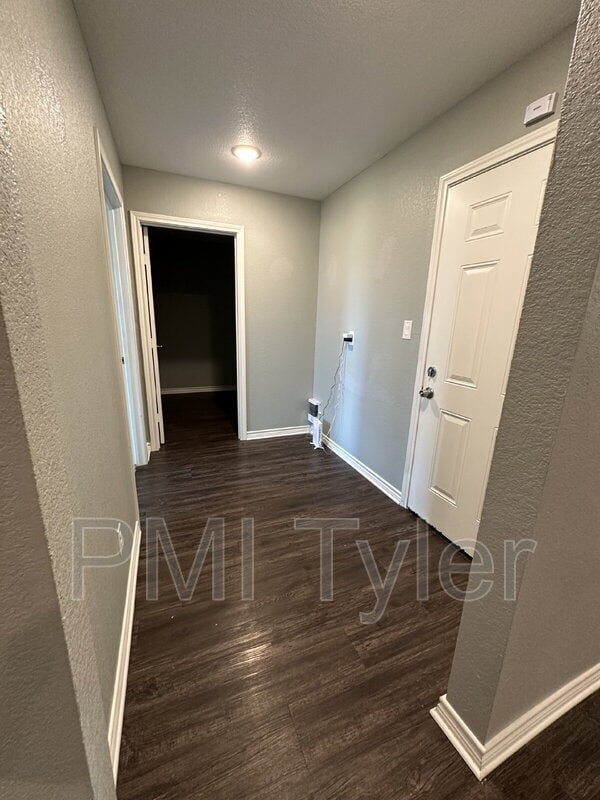 Building Photo - 1109 Engle St