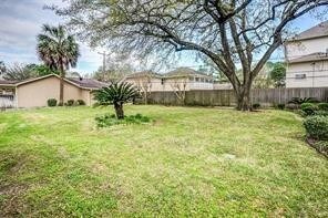 Building Photo - 4934 N Braeswood Blvd