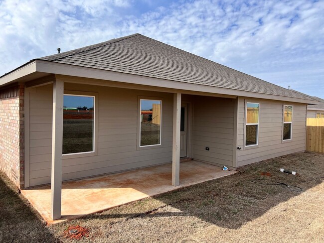 Building Photo - Beautiful Brand New 4 Bedroom Home in Must...