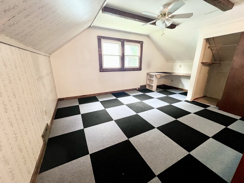 3rd bed room with access to attic and storage - 18 Ridgecrest Ave