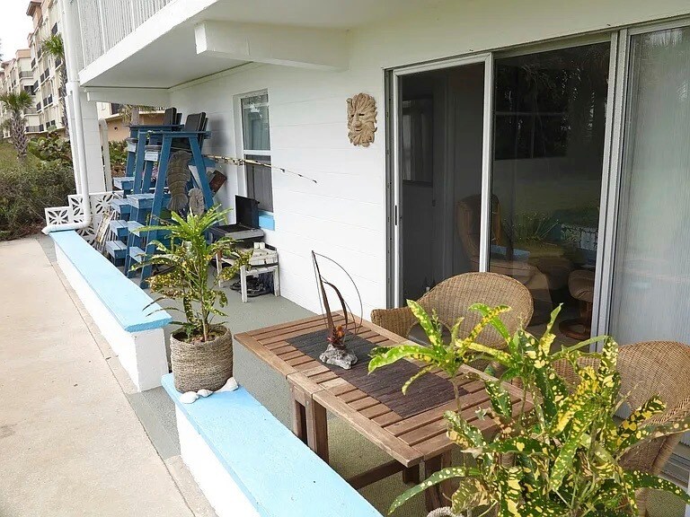 Building Photo - 6399 Azure Ln