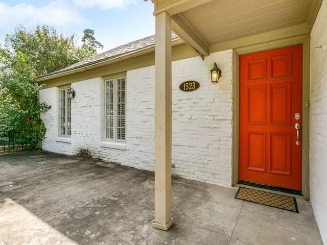 Building Photo - 1523 Oak Knoll St