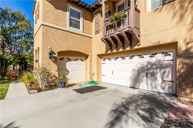 Building Photo - 6342 Paseo Descanso