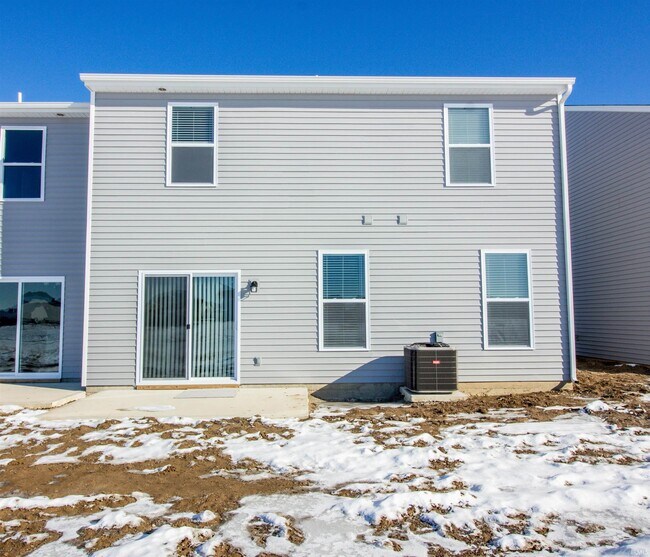 Building Photo - 1003 W Hamilton Rd N