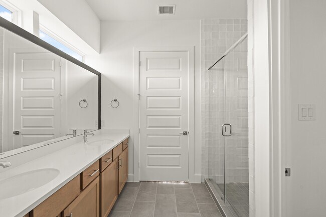 Building Photo - 1309 Rosewood St