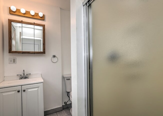 Building Photo - 83 Hawley Ave