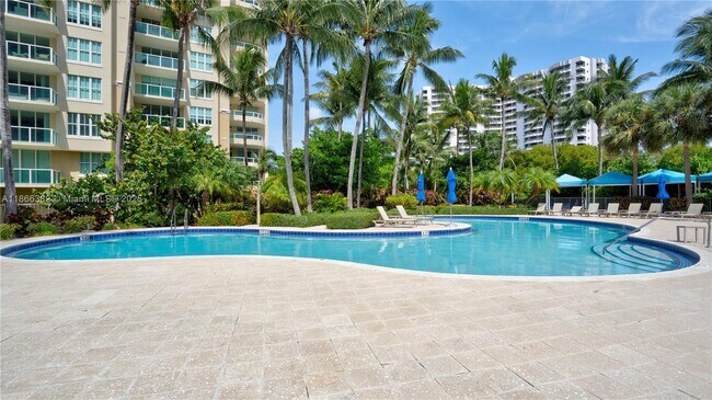 Building Photo - 3370 Hidden Bay Dr