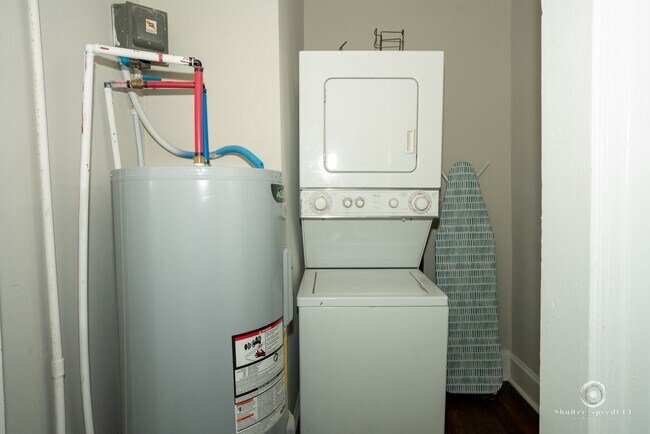 Building Photo - 324 Stockton St