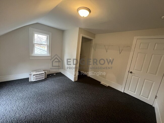 Building Photo - 50 Mathews Ct NE