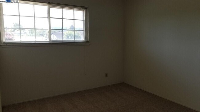 Building Photo - 3181 Camdon Ct