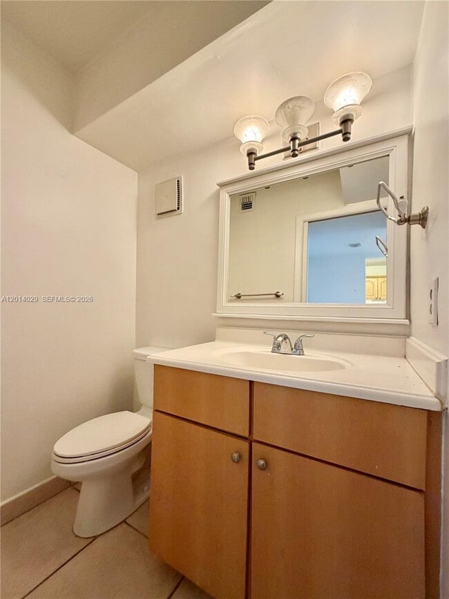 Building Photo - 10875 SW 112th Ave