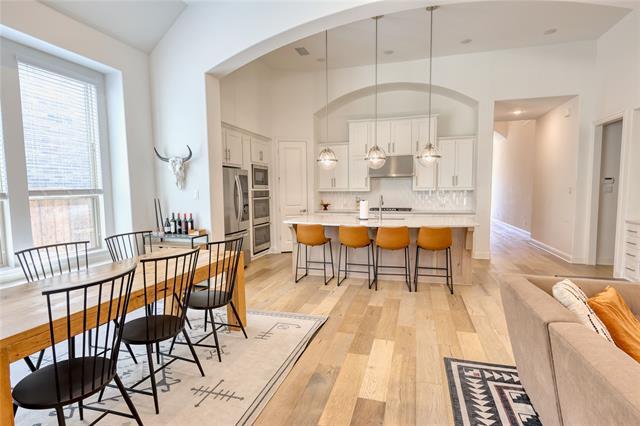 Building Photo - 861 Agave Dr