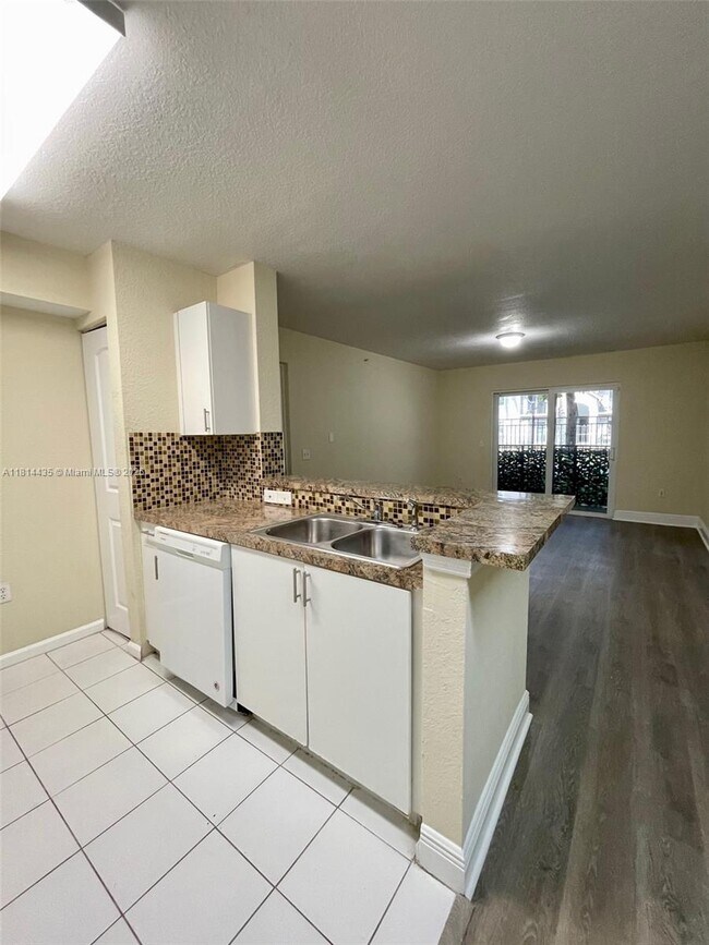 Building Photo - 15400 SW 284th St