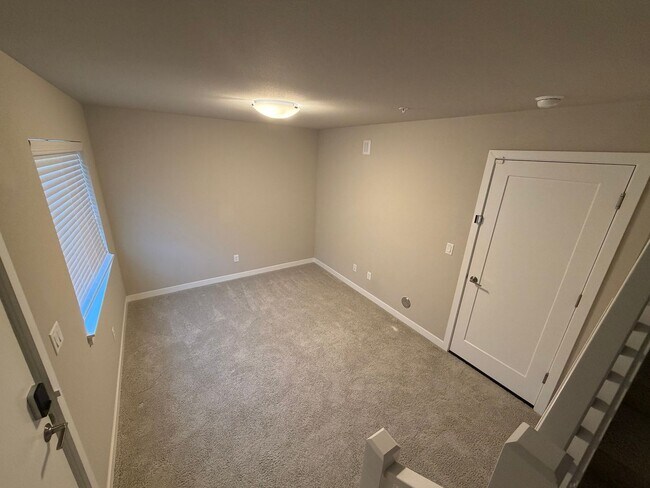 Building Photo - New Lynnwood Upscale Townhome For Rent!
