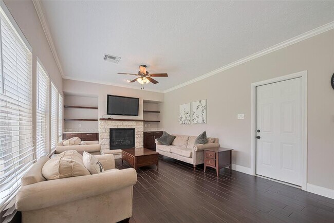 Building Photo - 5706 Georgetown Colony Dr