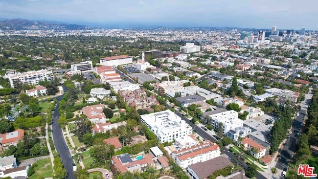 Building Photo - 865 S Lucerne Blvd