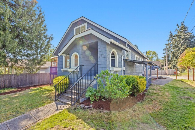 Building Photo - 4bd/2.75ba Seattle Home