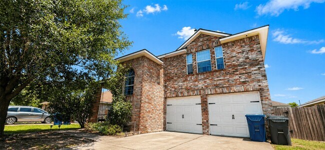 Building Photo - 29122 Foxingham Cir
