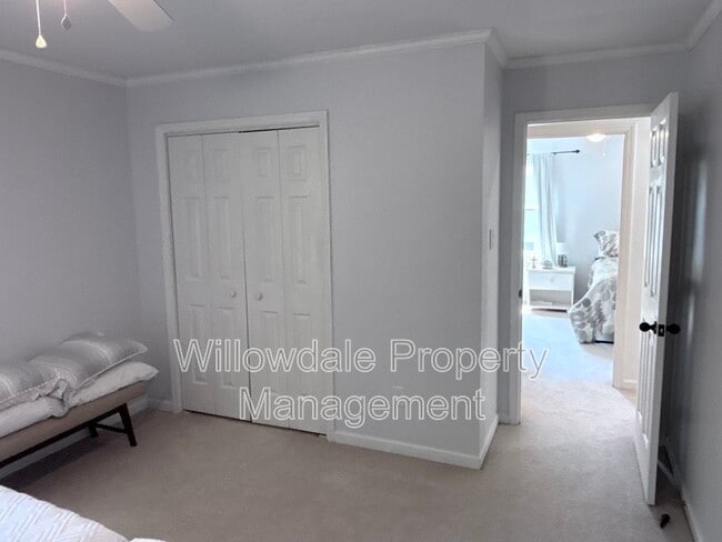 Building Photo - 305 Silvercliff Trail
